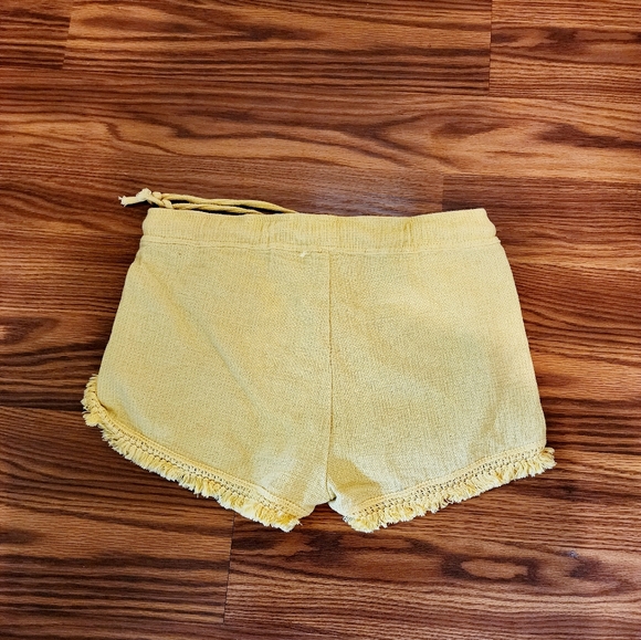 BANJARA Women's Size Medium Yellow Drawstring Elastic Waist Mid-Rise Shorts - Picture 2 of 2